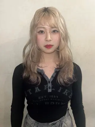 ロング カラー ハイトーン/ピンク カラー/めい🎀のヘアスタイル