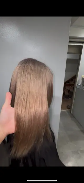 ロング カラー 難波Oli SHUTAのヘアスタイル