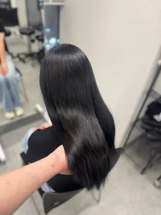 カラー 🤍赤みのない透明感 カラー🤍MEIのヘアスタイル