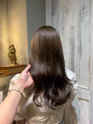 セミロング mana♡透明感 カラー/縮毛矯正🫧のヘアスタイル