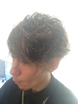 カラー パーマ メンズ メンズパーマの巨匠 鈴木純のヘアスタイル