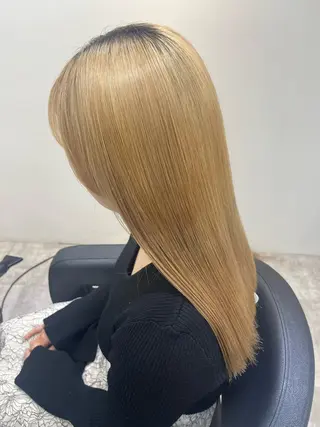 ロング カラー TENSHO ハイトーンレイヤーのヘアスタイル