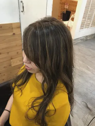 セミロング ✨艶感/透け感✨Sherry所属・艶髪/ハイトーン Sherryのヘアスタイル