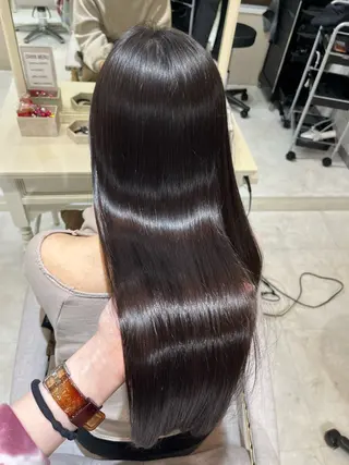 ロング 酸性縮毛矯正 Coreすずのヘアスタイル