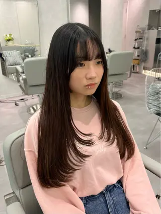 ロング カラー ヘアアレンジ hazuki🐈‍⬛ 透明感カラーのヘアスタイル