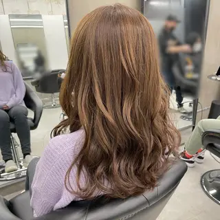 セミロング カラー いなみね はるきのヘアスタイル