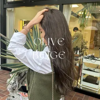 ミディアム カラー ハイトーン/暖色/ 眉/メイク/Rinaのヘアスタイル