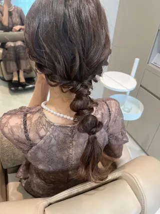 ロング ヘアアレンジ ノイシキ サキのヘアスタイル