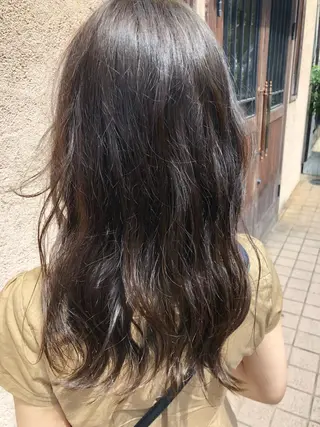 セミロング 國次 夕貴のヘアスタイル