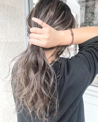 ロング カラー ヘアアレンジ メンズ Mariana/ 鶴原-ハイライトのヘアスタイル