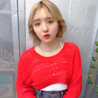 ショート カラー 岡野 静華のヘアスタイル