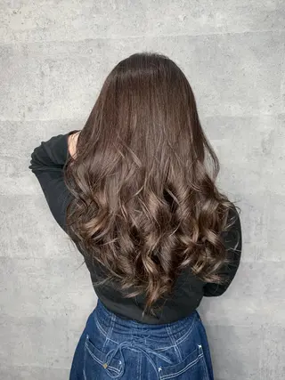 ロング カラー _WHITE 天神店 YUMEKA🐻のヘアスタイル