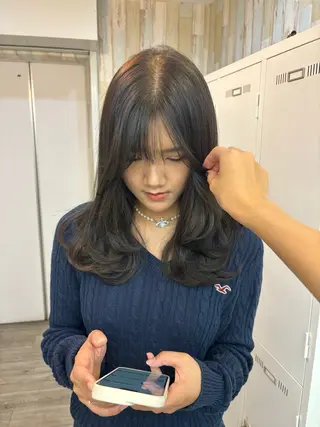 セミロング カラー 広島/わかな/ヘア セット/オリーブのヘアスタイル