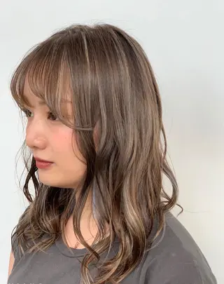 カラー 石井 潤のヘアスタイル