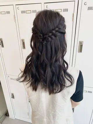 ロング カラー ヘアアレンジ YUNA ユウナのヘアスタイル