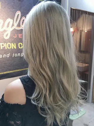 ロング カラー パーマ 代表 中島貴志のヘアスタイル