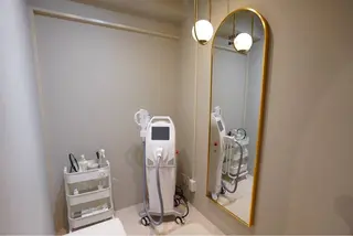 ハーブピーリング/ 脱毛/ホワイトニングのエステ・リラクイメージ