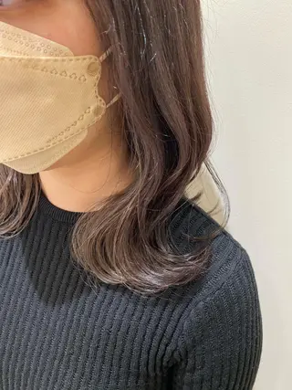 ミディアム カラー 細めハイライト🩶 ボブ/レイヤーカットのヘアスタイル