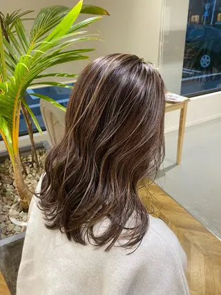 ミディアム カラー yate'/ Wカラー/小出捷也のヘアスタイル