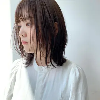 セミロング レイヤー/顔周り カット/松岡 祥利のヘアスタイル