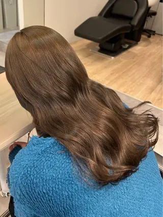 セミロング カラー Le  soup所属・粟田 剛史のヘアスタイル