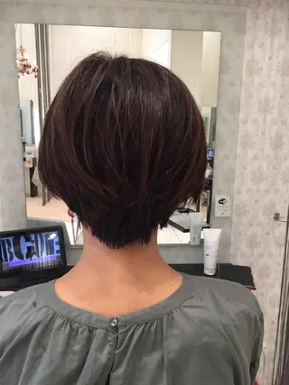 ショート カラー 田畑 福恵のヘアスタイル