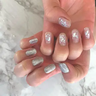 ネイル 岸本 みなみのネイルデザイン