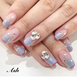 ネイル 🩵NORIKO 上品ネイルが得意🩵のネイルデザイン