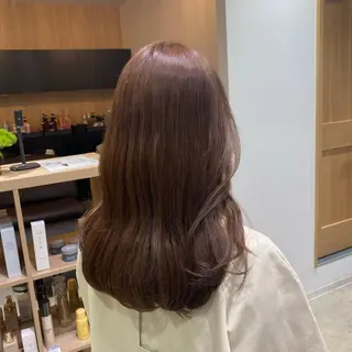 ロング fumi🪞血色感 アップ艶カラーのヘアスタイル