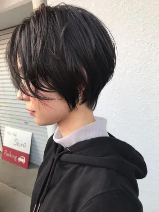 ショート カラー レイヤーカット匠 イソザキノリユキのヘアスタイル