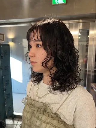 ミディアム パーマ 関谷 航太のヘアスタイル