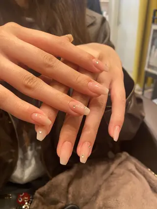 ネイル EARTH coiffure beaute 東松山店所属・町田 杏花のネイルデザイン