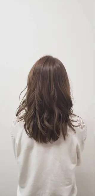 セミロング KAITOH ATSUSHIのヘアスタイル