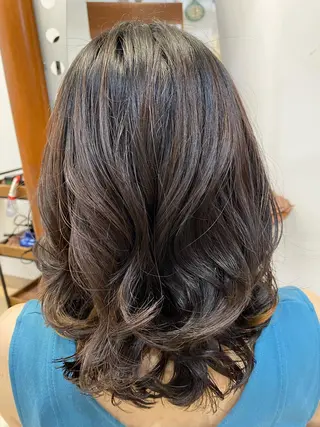 セミロング コテ巻き風パーマ 河島恭平のヘアスタイル