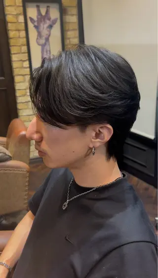 ショート モナン新宿所属・曲がる縮毛 メンズ 毛流れ 佐々木 優のヘアスタイル