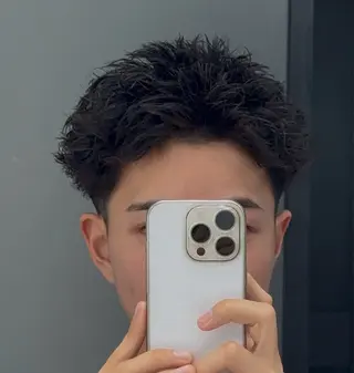 パーマ メンズ SALOWIN梅田茶屋町North店所属・岡田/メンズ特化/パ ーマ&ショートのプロのヘアスタイル