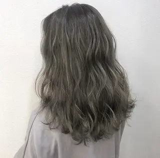 セミロング カラー ヘアアレンジ CREAPY所属・CREAPY　日向野 利菜のヘアスタイル