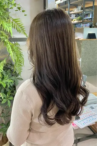 ロング カラー 菊地 紗矢のヘアスタイル