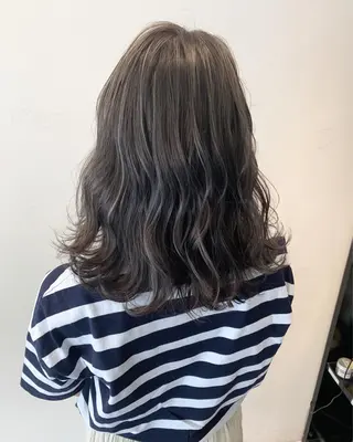 カラー Lee 甲子園のヘアスタイル