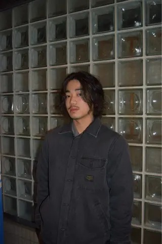 ミディアム アキモト フウガのヘアスタイル