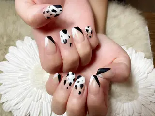 ネイル Yakko pas á pasのネイルデザイン