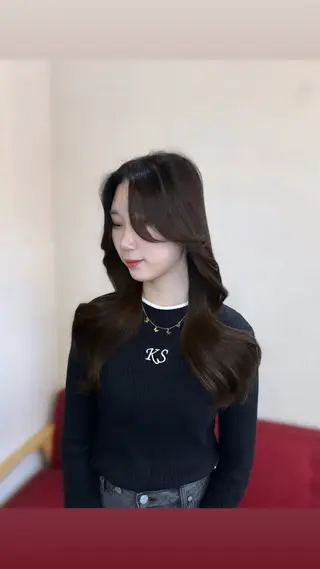 ロング カラー ヘアアレンジ 酸性縮毛矯正🧴韓国 レイヤー/髪質改善のヘアスタイル