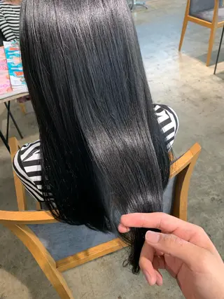 ロング カラー 🌈ディレクター🌈 徳松優希のヘアスタイル