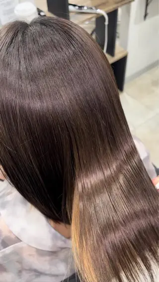 ミディアム 吉田 沙羅のヘアスタイル