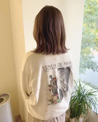 ミディアム カラー yupi🐈⬛ レイヤー/パーマのヘアスタイル