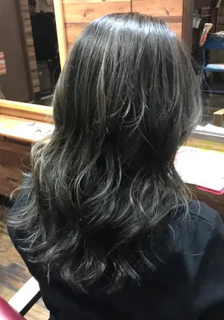 カラー FUNIC style-Gのヘアスタイル