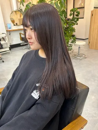 ロング カラー CARICIA 白木 由里加のヘアスタイル