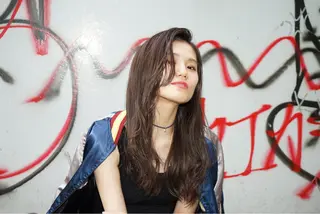 ロング カラー 加藤 あやみのヘアスタイル