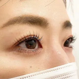 マツエク・マツパ eyebrow salon neu所属・中目黒 小澤の眉毛・アイブロウイメージ