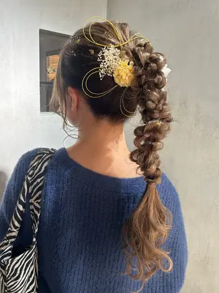 ロング ヘアアレンジ 西村 真実子のヘアスタイル